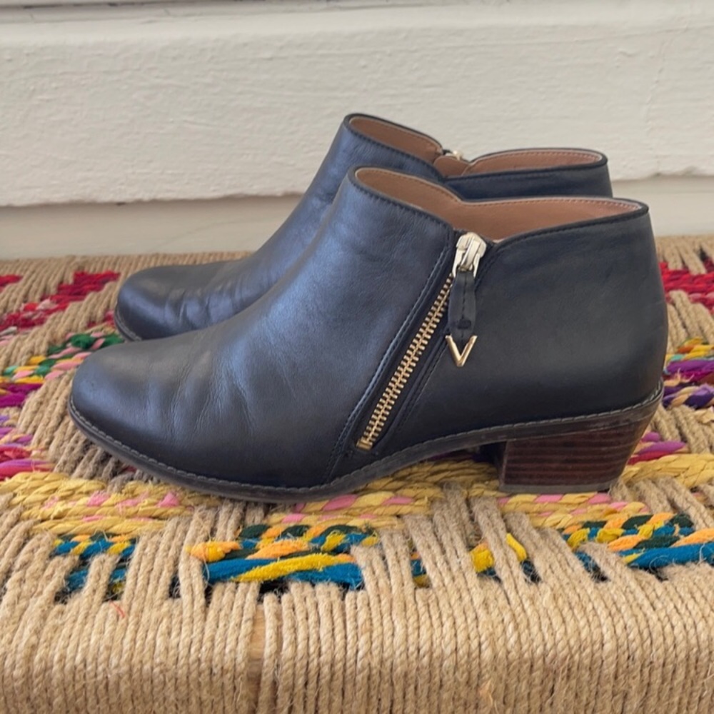 Vionic Jolene Wide Booties